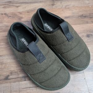 crocs vegan suede moc 8